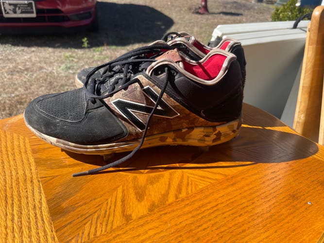 Black Men's Size 13.0 (W 14.0) Adult New Balance Low Top Metal (Used)