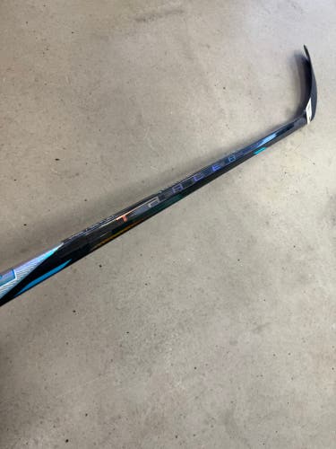 Intermediate Bauer Nexus Tracer Hockey Stick Right Handed P92 55 Flex (Used)