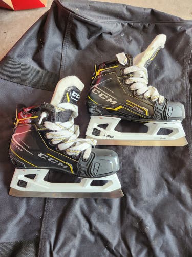 CCM Super Tacks 9380 Hockey Goalie Skates Regular Width Size 1 (Used)