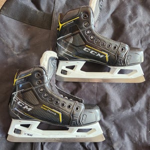 CCM Super Tacks 9370 Hockey Goalie Skates Regular Width Size 3 (Used)