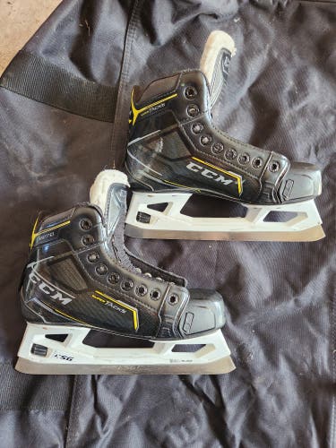 CCM Super Tacks 9370 Hockey Goalie Skates Regular Width Size 3 (Used)