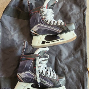 Bauer Vapor X400 Hockey Skates Regular Width Size 4 (Used)