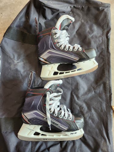 Bauer Vapor X400 Hockey Skates Regular Width Size 4 (Used)