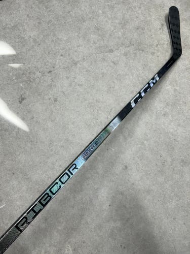 90 Flex P29 Senior CCM RibCor Trigger 8 Pro Left Hand Hockey Stick Pro Stock NHL (New)
