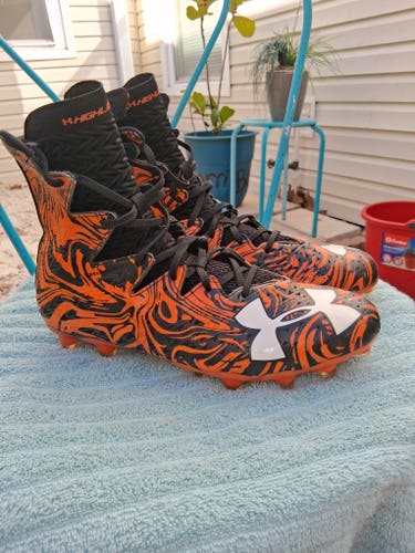 Men's Size M 10.5 (W 11.5) Under Armour Turf Cleats (Used)