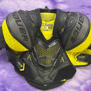 Small Junior Bauer Supreme Ultrasonic Shoulder Pads (Used)