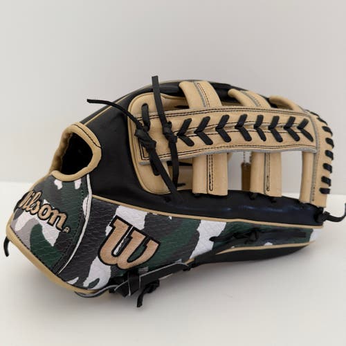 Wilson A2000 1810 12.75" Camo Outfield Baseball Glove Right Hand - WBW1025271275