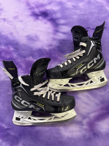 Intermediate CCM Tacks XF 70 Hockey Skates Size 4 (Used)