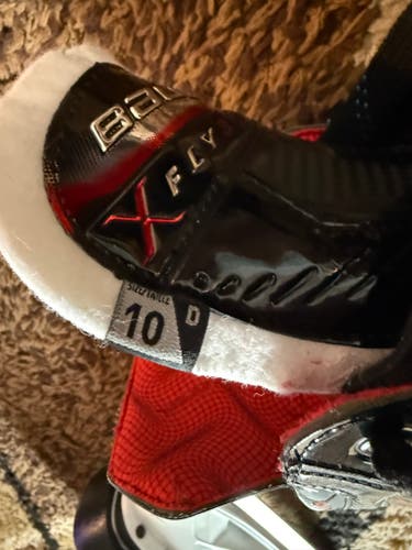 2025 Senior Bauer Vapor Fly30 Hockey Skates Regular Width 10 (New)