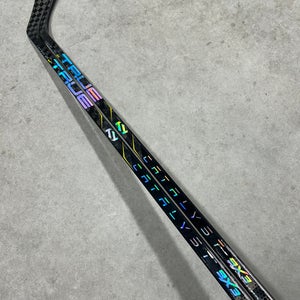 2 PACK 85 Flex P28 Senior True Catalyst 9x3 Right Hand Hockey Stick Pro Stock (New)