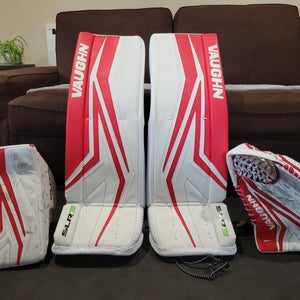 30" Vaughn SLR3 Regular Goalie Full Set (New Pads) **Price reduced