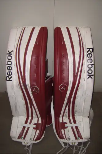 PHOENIX COYOTES Mike Smith game-worn Reebok goalie pads from 2011-12 NHL season (35+2)