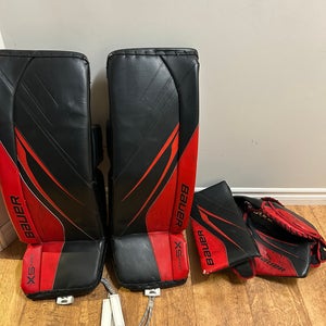 33" Sr. Bauer Vapor X5 Pro Goalie Leg Pads, Glove and Blocker Set (Used)