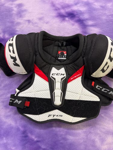 Medium Junior CCM JetSpeed FT475 Shoulder Pads (Used)