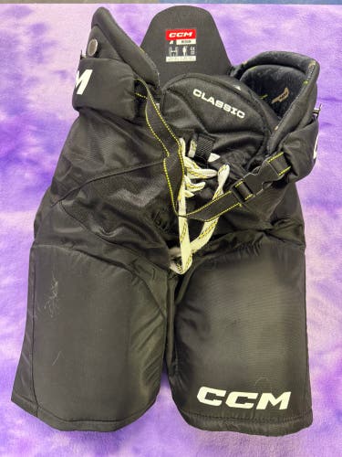 Black Junior Medium CCM Tacks Classic Hockey Pants (Used)