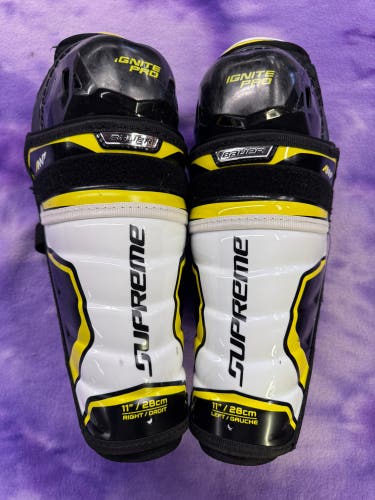 Junior Bauer Ignite Pro Shin Pads 11" (Used)