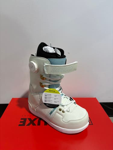 DEELUXE D.N.A. Snowboard Boots – Women’s 6.5 US (Mondopoint 24.5) – New