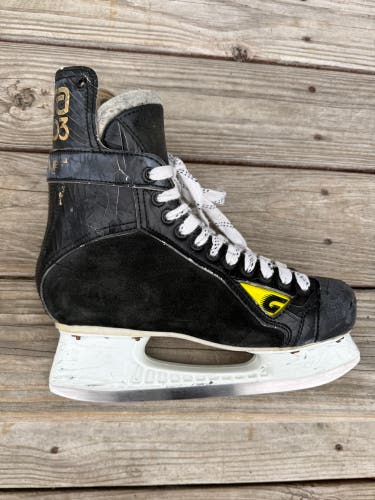 Graf Supra 703 Hockey Skates Size 9 (Used)
