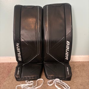 31" Bauer Supreme M5 Pro Goalie Leg Pads (Used)