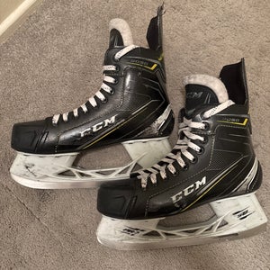 2018 CCM Tacks 9050 Hockey Skates Regular Width 7 (Used)