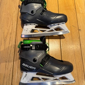 Bauer Konekt HF2 Hockey Goalie Skates Regular Width 6 (Used)