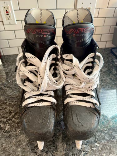 2023 Bauer Vapor Hyperlite 2 Hockey Skates 7 (Used)