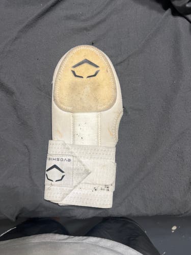 White Senior EvoShield Sliding Mitt (Used)