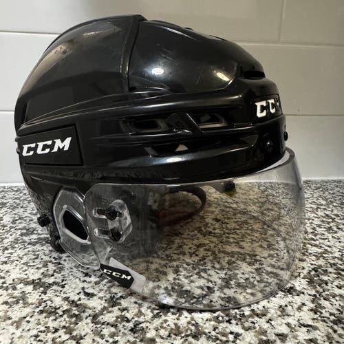 Large CCM Tacks 910 Helmet