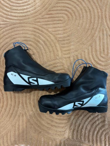 Salomon RC JR ProLink Cross Country Ski Boots | Size 5 (Used)