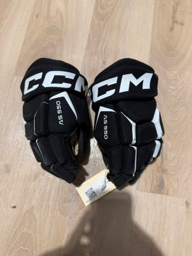 Junior CCM Tacks AS-550 Gloves 11" (Used)