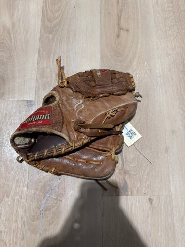 Brown Nokona AMG 1200 RH Baseball Glove 12" (Used)