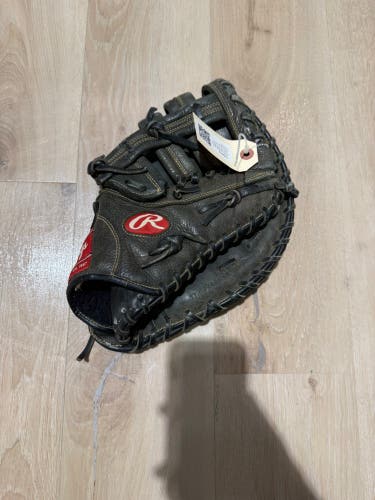 Black Rawlings Renegade RH First Base Baseball Glove 12.5" (Used)