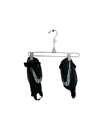 Used Nike CHARGE Soccer Shin Guards Junior Black MD 11692-S000145786