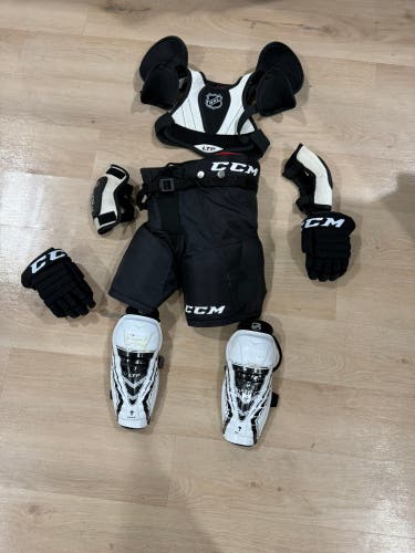 Youth Medium CCM Starter Kit (Used)