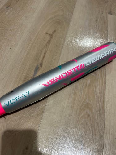 2017 DeMarini Vendetta Composite Bat (-12) Composite 17 oz 29" (Used)