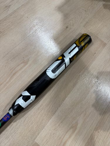 2022 DeMarini CF Composite Bat (-10) 23 oz 33" (Used)