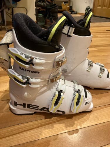Mondo 21 & 21.5 Unisex HEAD Raptor Ski Boots (Used)