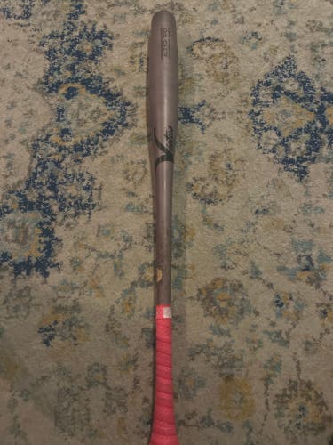 Victus Tatis21 Maple Bat (-3) 31 oz 33" (Used)