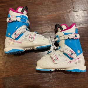 Kid's Nordica Little Belle 3 Ski Boots (Used) size 22.0-23.5