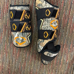 EvoShield Elbow Guard Elbow Protection (Used)