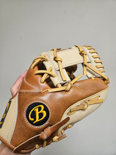Buckler 11.5" Vintage Walnut/Tan Baseball Infielder Glove