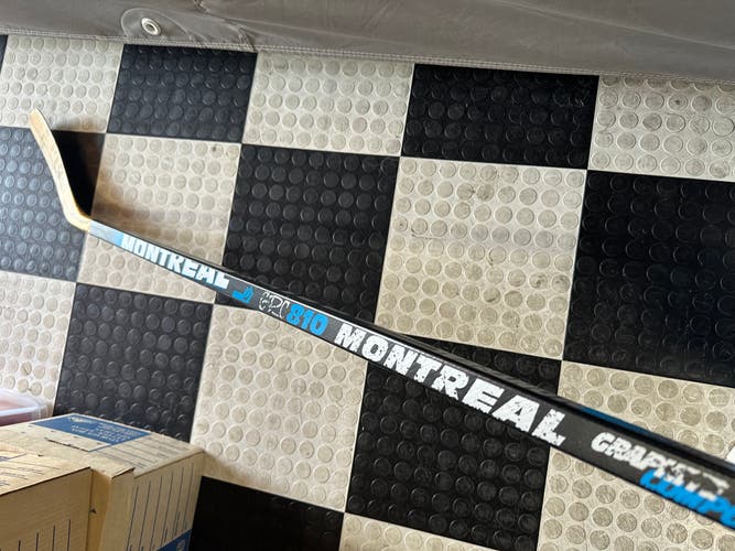 Vintage - Sr. - Montreal Carbon Graphite Hockey Stick Shaft model GRC 810 Shaft (Used)