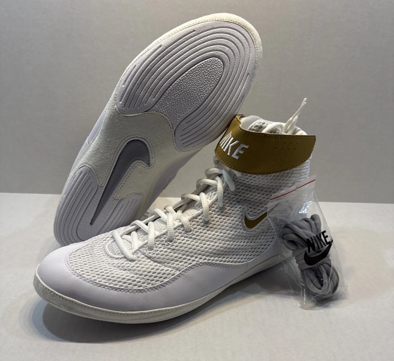 white and gold inflicts