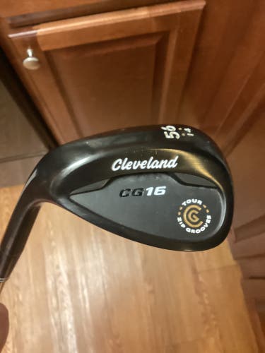 Cleveland CG16 Left Hand Wedge Wedge Flex 56 Degree Steel Shaft (Used)
