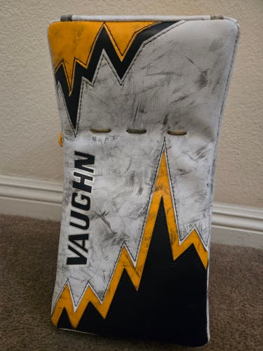 Vaughn V9 Pro Carbon Regular Pro Stock (Used)