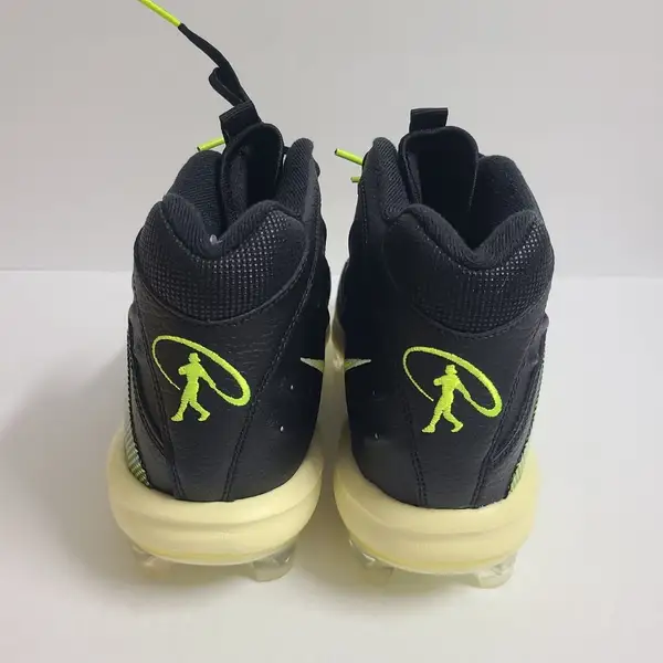NEW Nike Air Griffey 2 MCS Baseball Cleats HF1579-001 Size 10.5 Black Nike Air Griffey 2 Mcs Black-Volt  main image 4