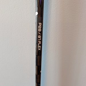 Senior Bauer Vapor Flylite Left Hand Hockey Stick P28 87 Flex (New) Slight Cosmetic Damage