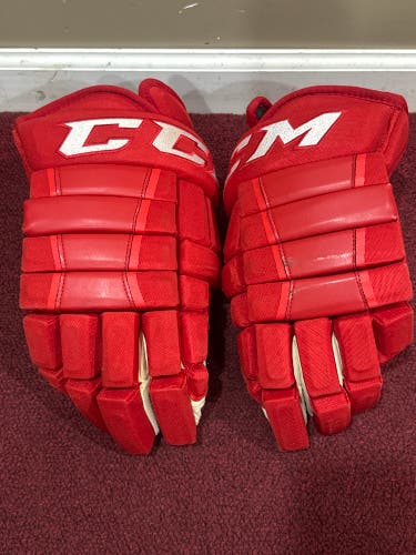 Detroit Red Wings CCM HG97 Gloves 15" Pro Stock Item#DT15