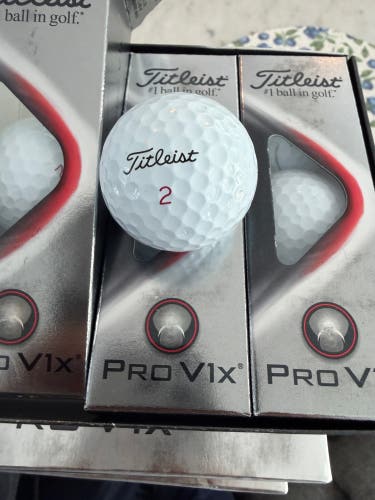 Titleist Pro V1x Balls 12 Pack (1 Dozen) (New)