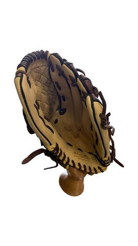 Used Akadema ACE70 BB/SB Glove RH Throw Brown 13" 11859-S000028030